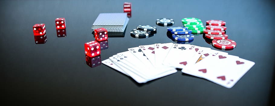 poker set on black surface, game, play, gambling, luck, lucky dice, HD wallpaper